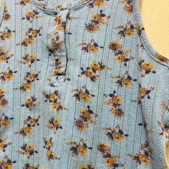 Urban Outfitters Blue Floral Pattern 1/4 Snap Tank Crop Top Women's Size S - Picture 5 of 5
